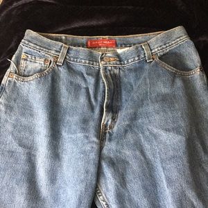 Woman’s Levi’s Denim Jeans Classic Relaxed